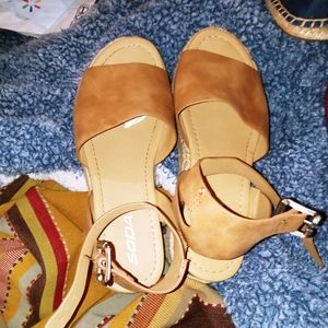 Women's shoes